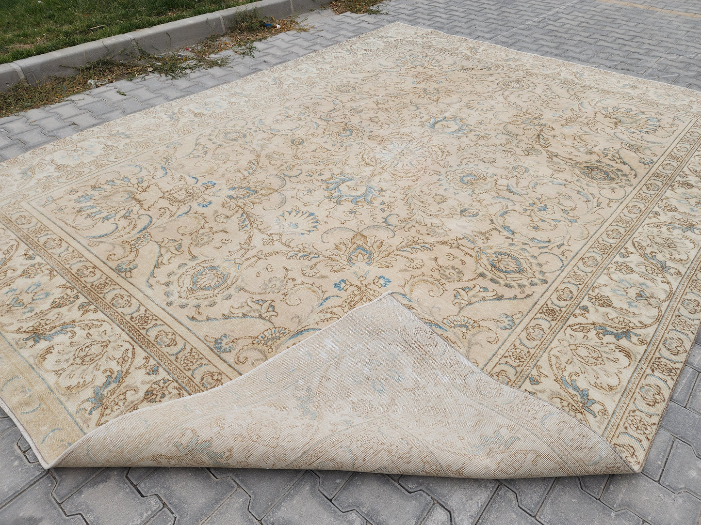 Neutral Vintage Large Rug 10x13 ft - skua208