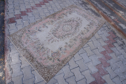 Neutral Small Rug 4x7 ft - sku 1507