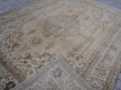 Oversize Vintage Large Rug 9x12 ft, Sku566