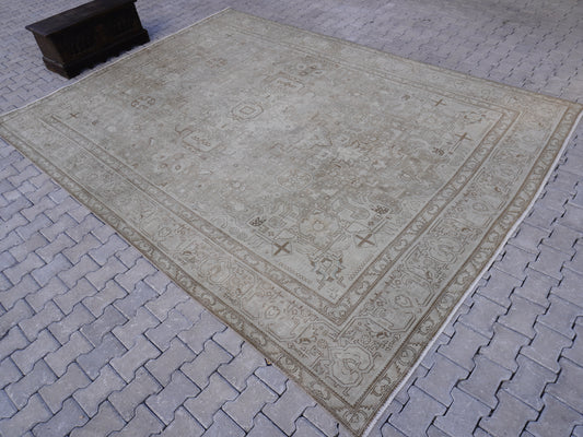 Vintage Neutral Large Rug 9x13 - sku2014