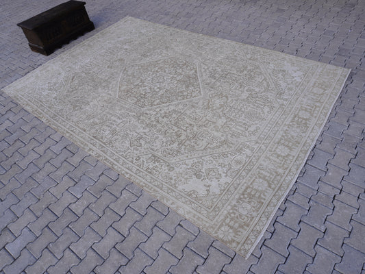 Vintage Large Neutral Rug 8x12 ft - sku2021