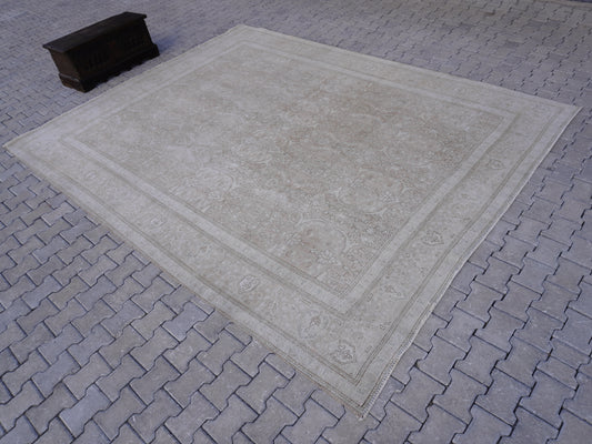 Vintage Neutral Large Rug 10x12 ft  - sku 2027