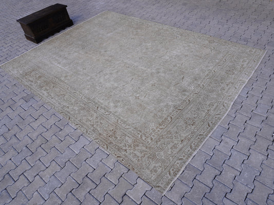 Oversize Neutral Area Rug 9x12 ft - sku2041