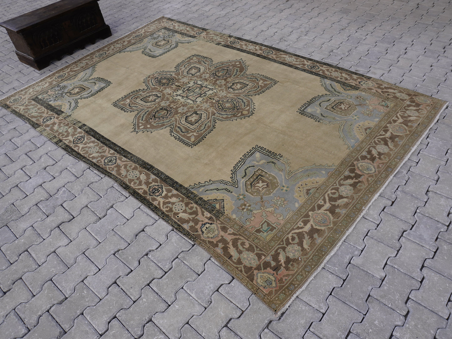 Vintage Neutral Oversize Rug 7x11 ft - sku1716-2