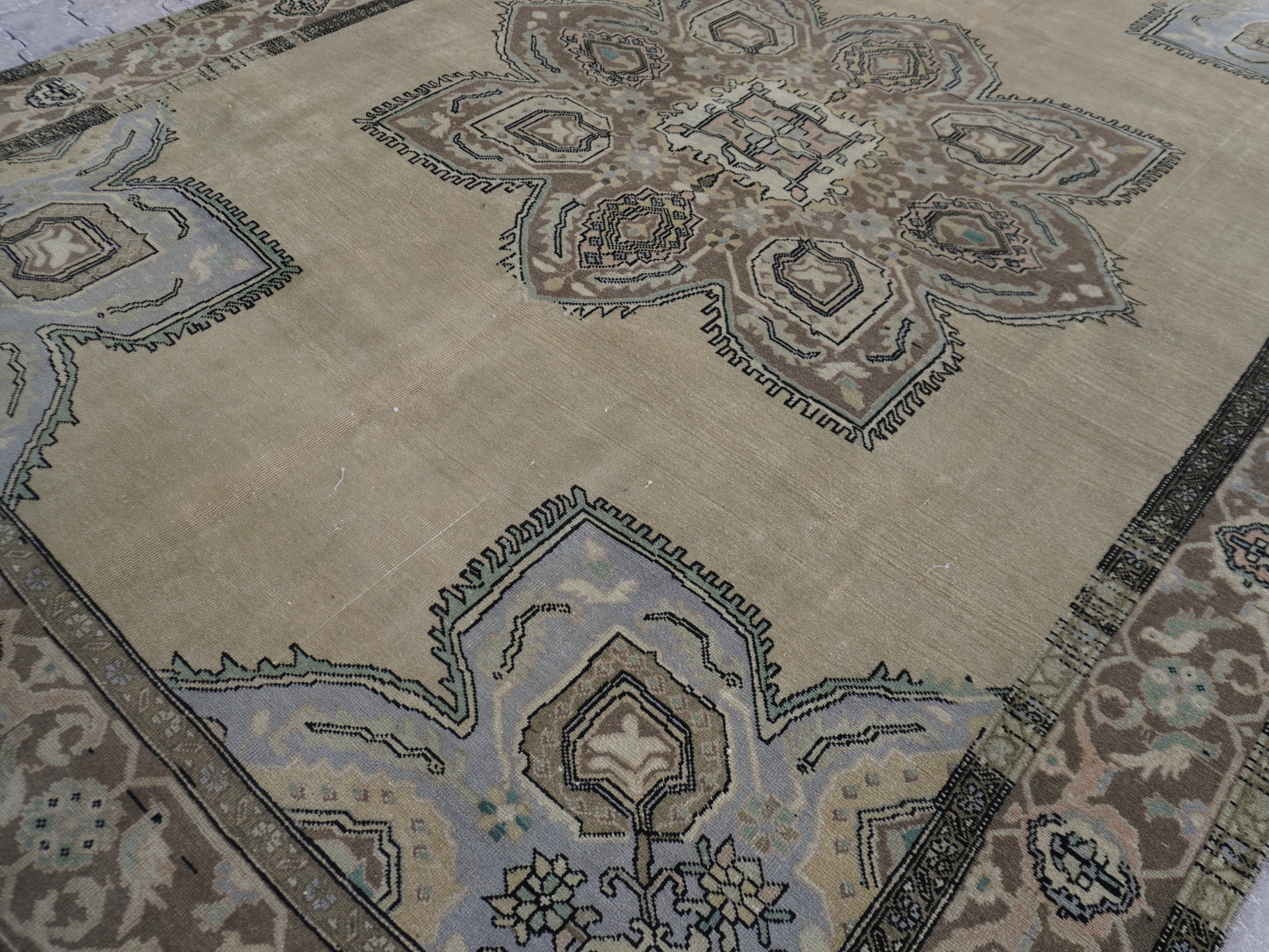 Vintage Neutral Oversize Rug 7x11 ft - sku1716-2