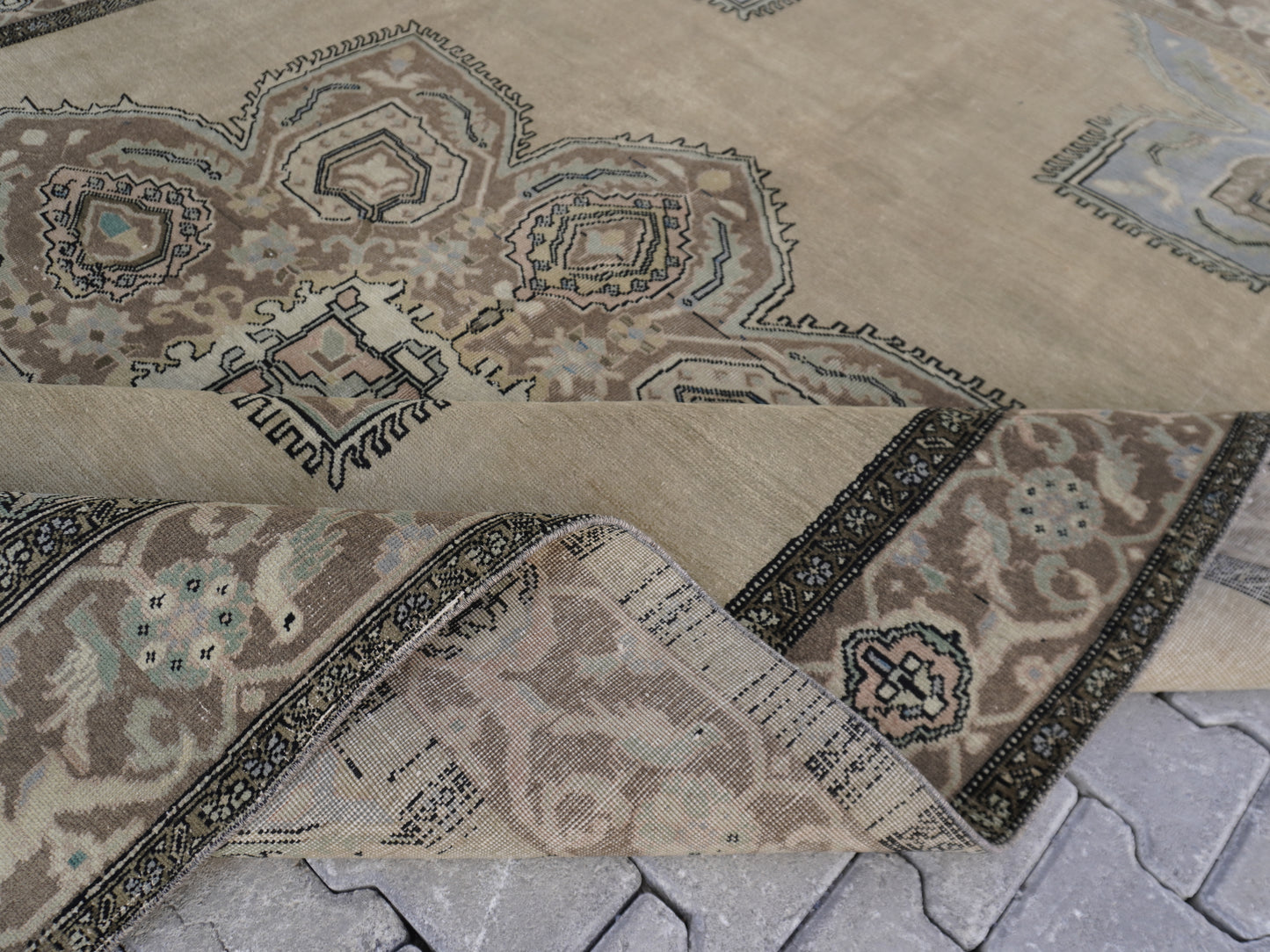 Vintage Neutral Oversize Rug 7x11 ft - sku1716-2