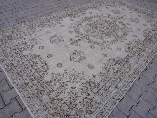 Turkish Vintage Rug 6x11 ft - skuf99