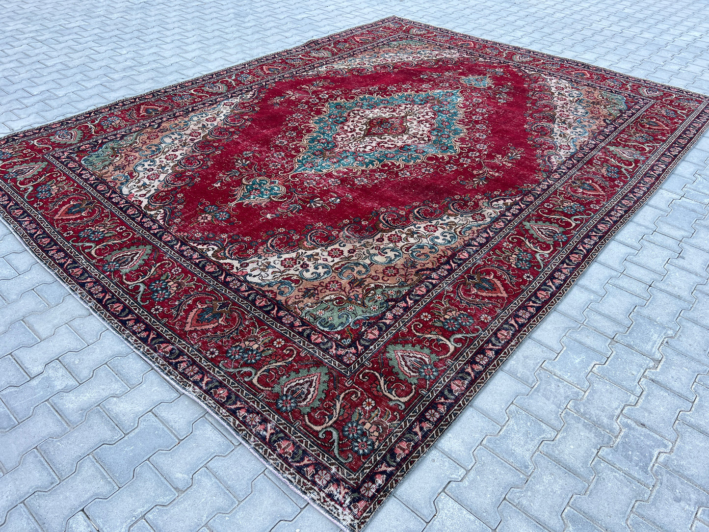 Red Vintage Rug 10x13 ft - sku1266