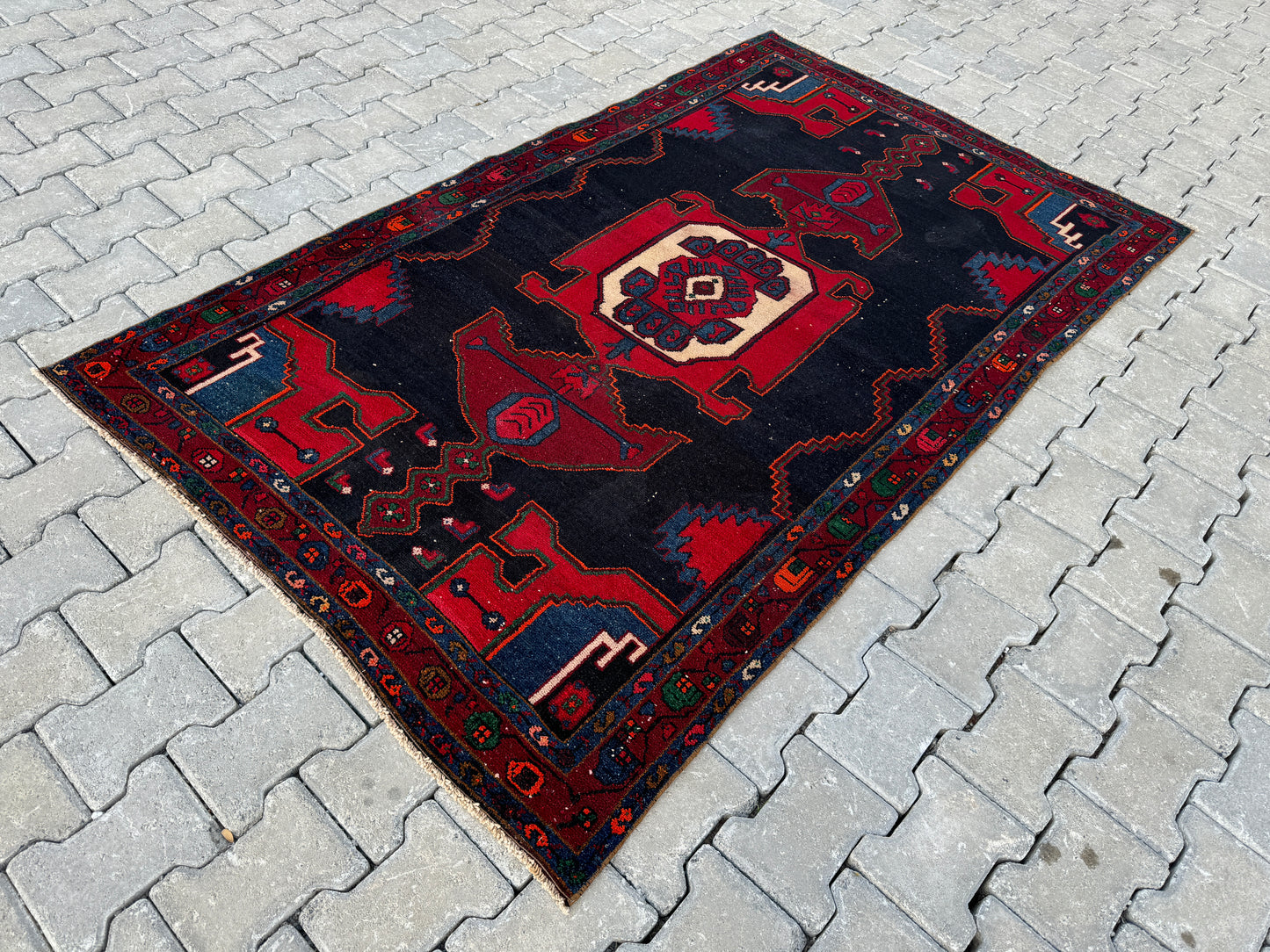 Wool Persian Rug 4x7 ft - sku130